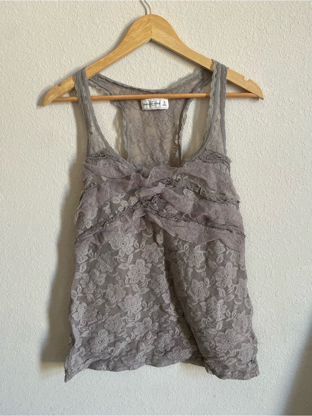 Abercrombie RARE Vintage Y2K Ruffle Lace Racerback Long Tank